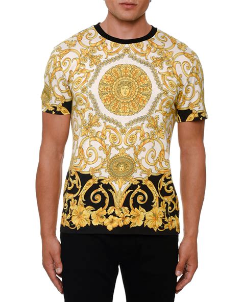 cuánto cuesta una camisa versace original|Versace t shirts men 's.